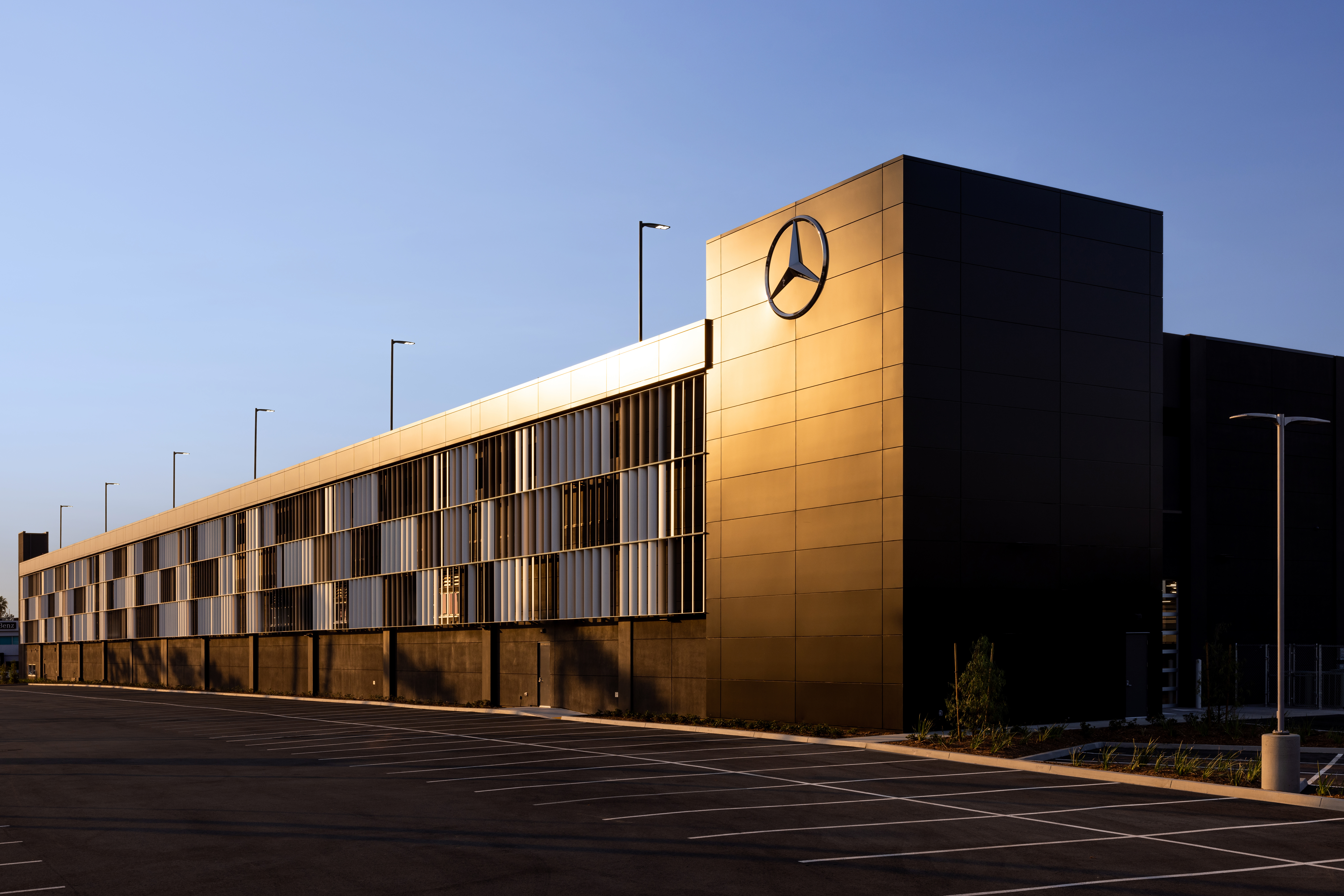 CDR Mercedes Benz Service Center